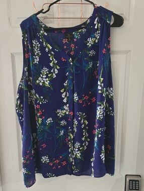 Bundle Worthington Blue Floral V-Neck Blouse Red Shell
